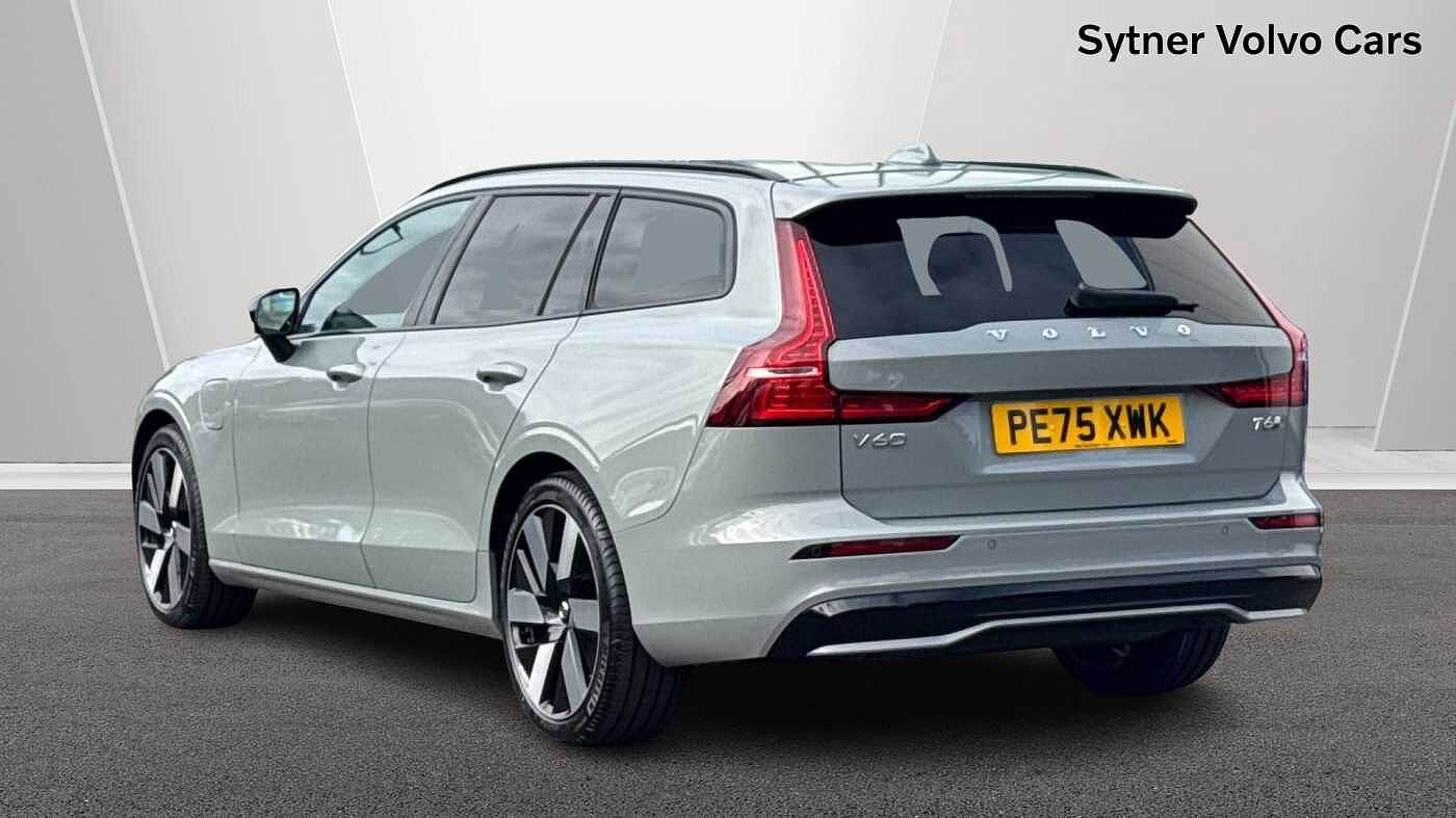 Volvo V60 Plus, T6 AWD Plug-in hybrid, Electric/Petrol, Dark
