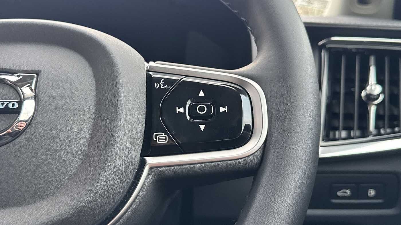 Volvo V90 Plus, T6 AWD Plug-in hybrid, Electric/Petrol, Dark