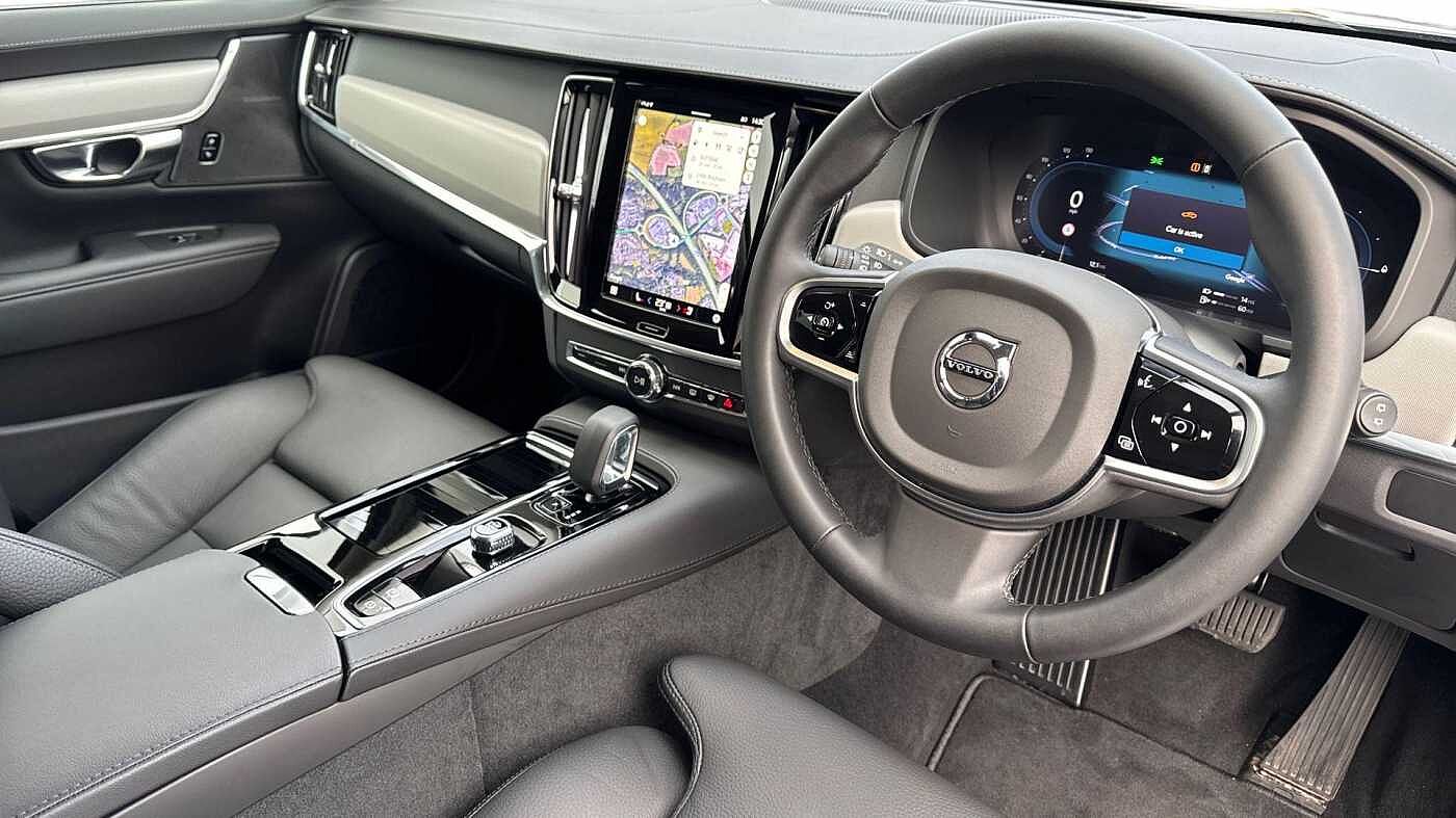 Volvo V90 Plus, T6 AWD Plug-in hybrid, Electric/Petrol, Dark
