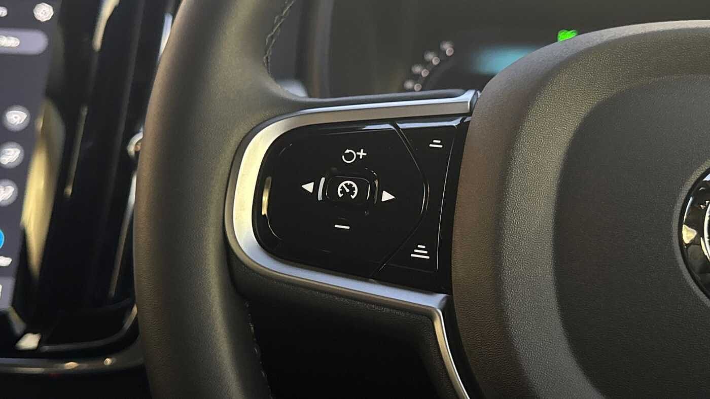 Volvo V90 Plus, T6 AWD Plug-in hybrid, Electric/Petrol, Dark