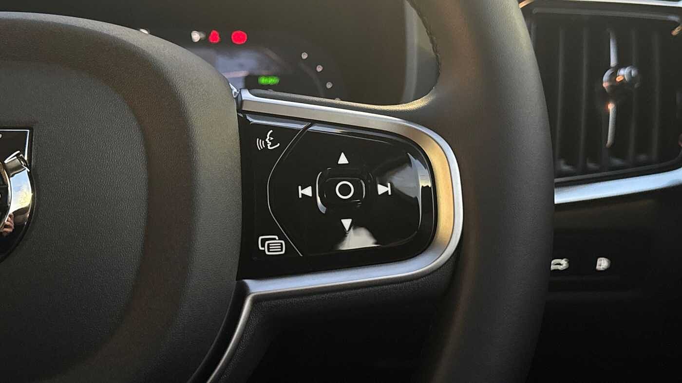 Volvo V90 Plus, T6 AWD Plug-in hybrid, Electric/Petrol, Dark