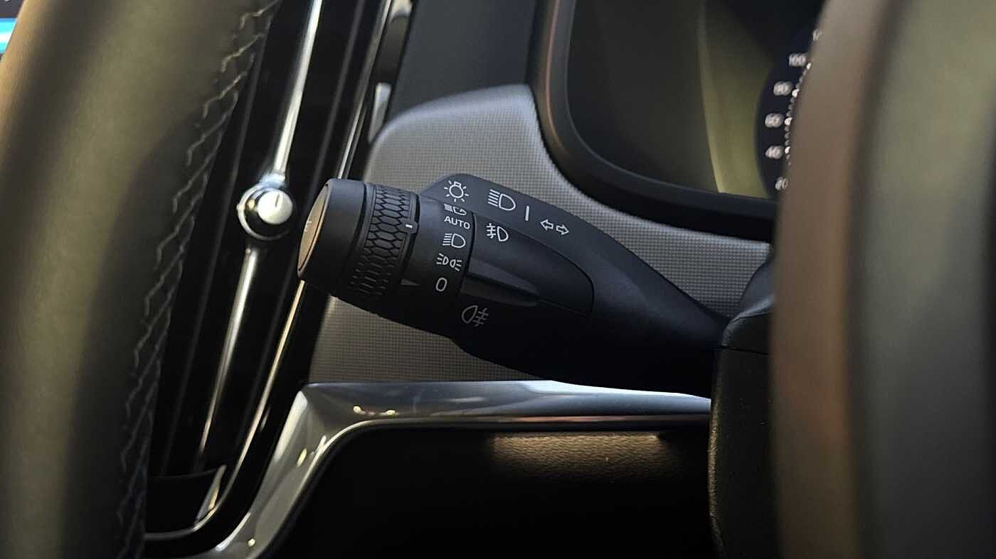 Volvo V90 Plus, T6 AWD Plug-in hybrid, Electric/Petrol, Dark