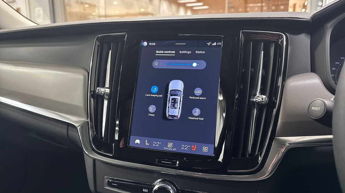 Volvo V90 Plus, T6 AWD Plug-in hybrid, Electric/Petrol, Dark