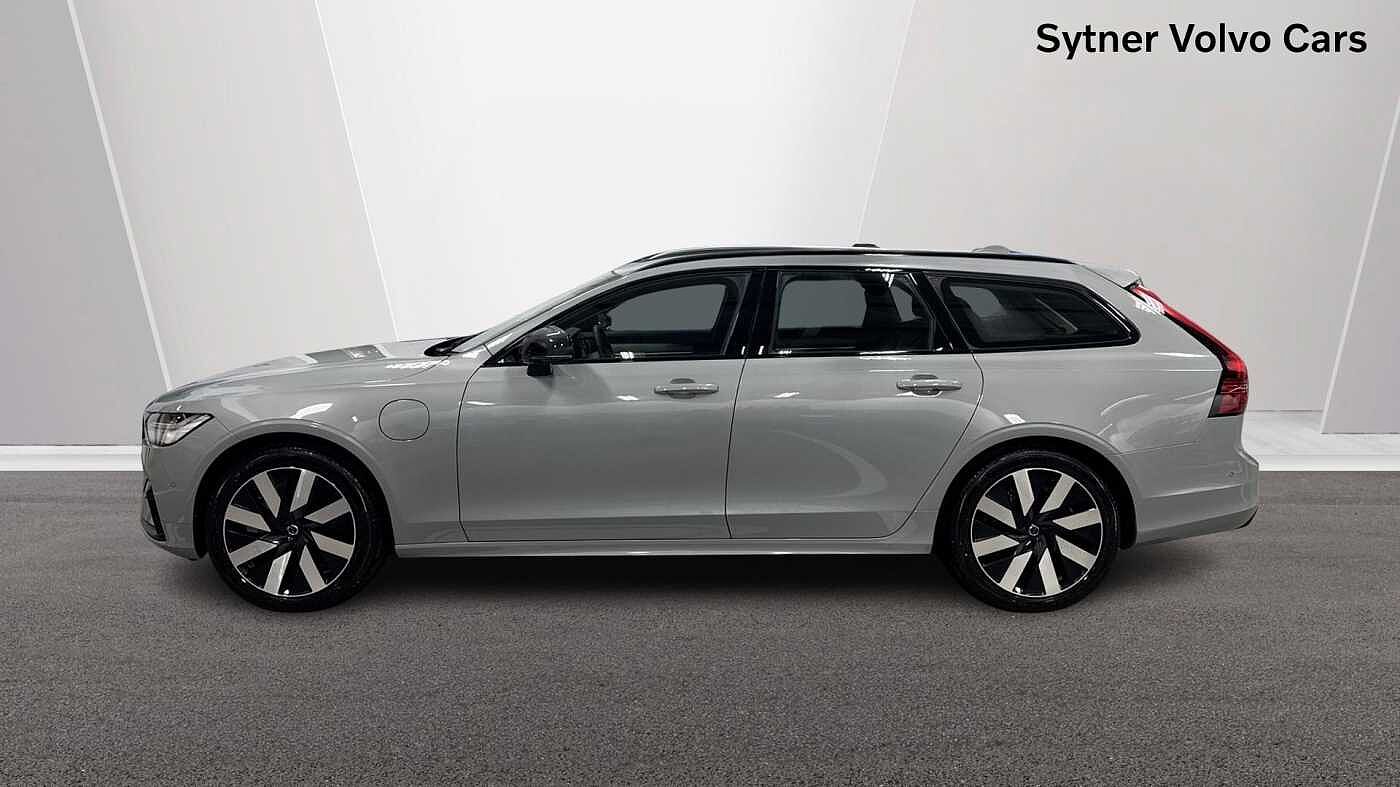 Volvo V90 Plus, T6 AWD Plug-in hybrid, Electric/Petrol, Dark