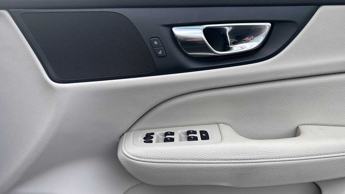 Volvo V60 Cross Country Country, B5 AWD mild hybrid