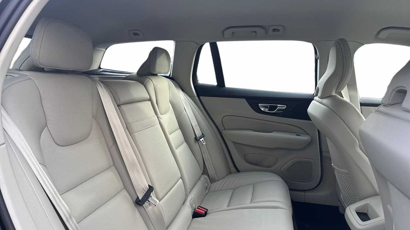 Volvo V60 Cross Country Country, B5 AWD mild hybrid