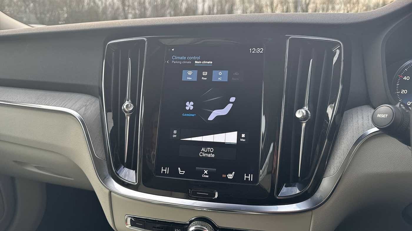 Volvo V60 Cross Country Country, B5 AWD mild hybrid