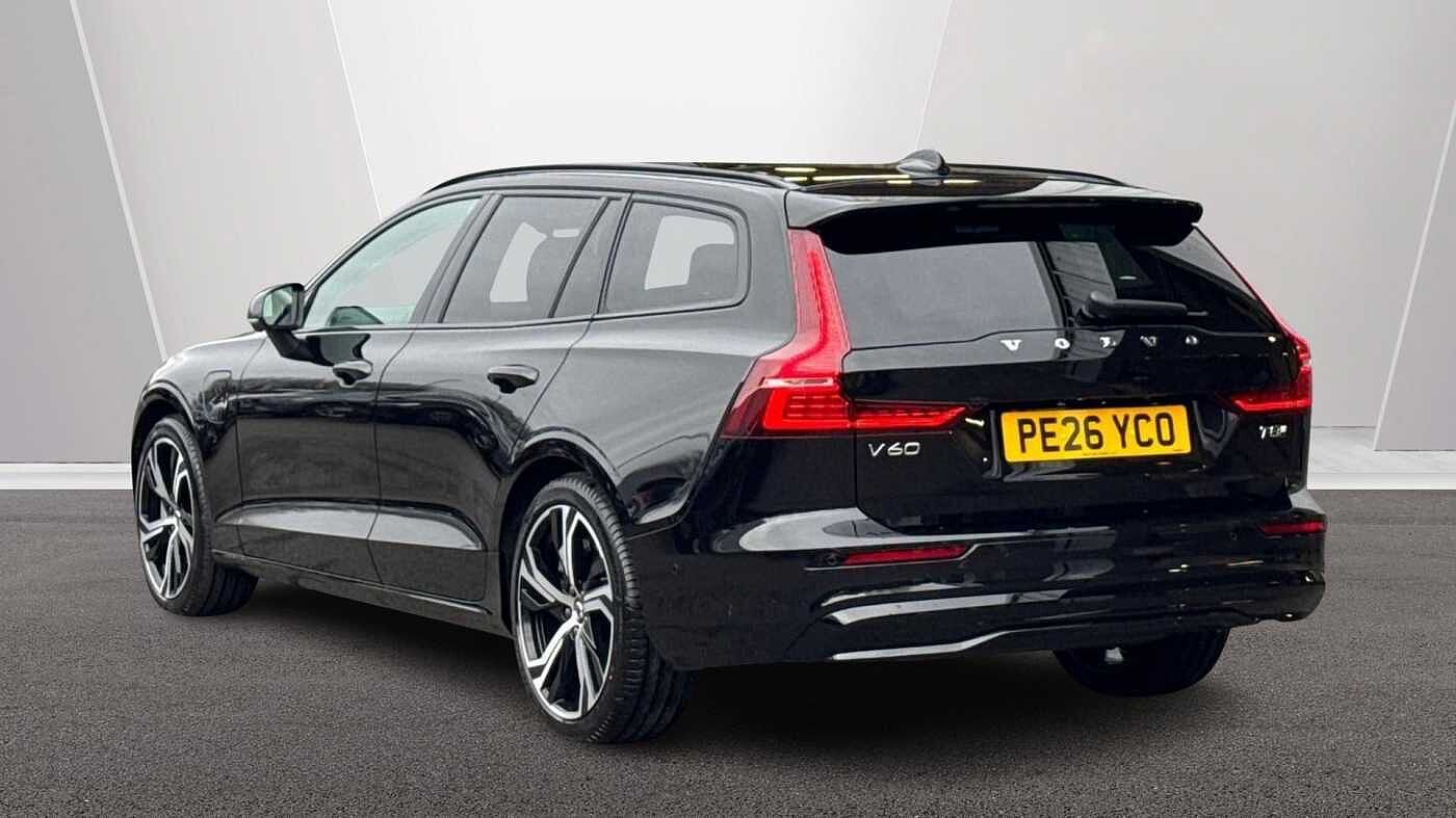 Volvo V60 Ultra, T8 AWD Plug-in hybrid, Electric/Petrol, Dark