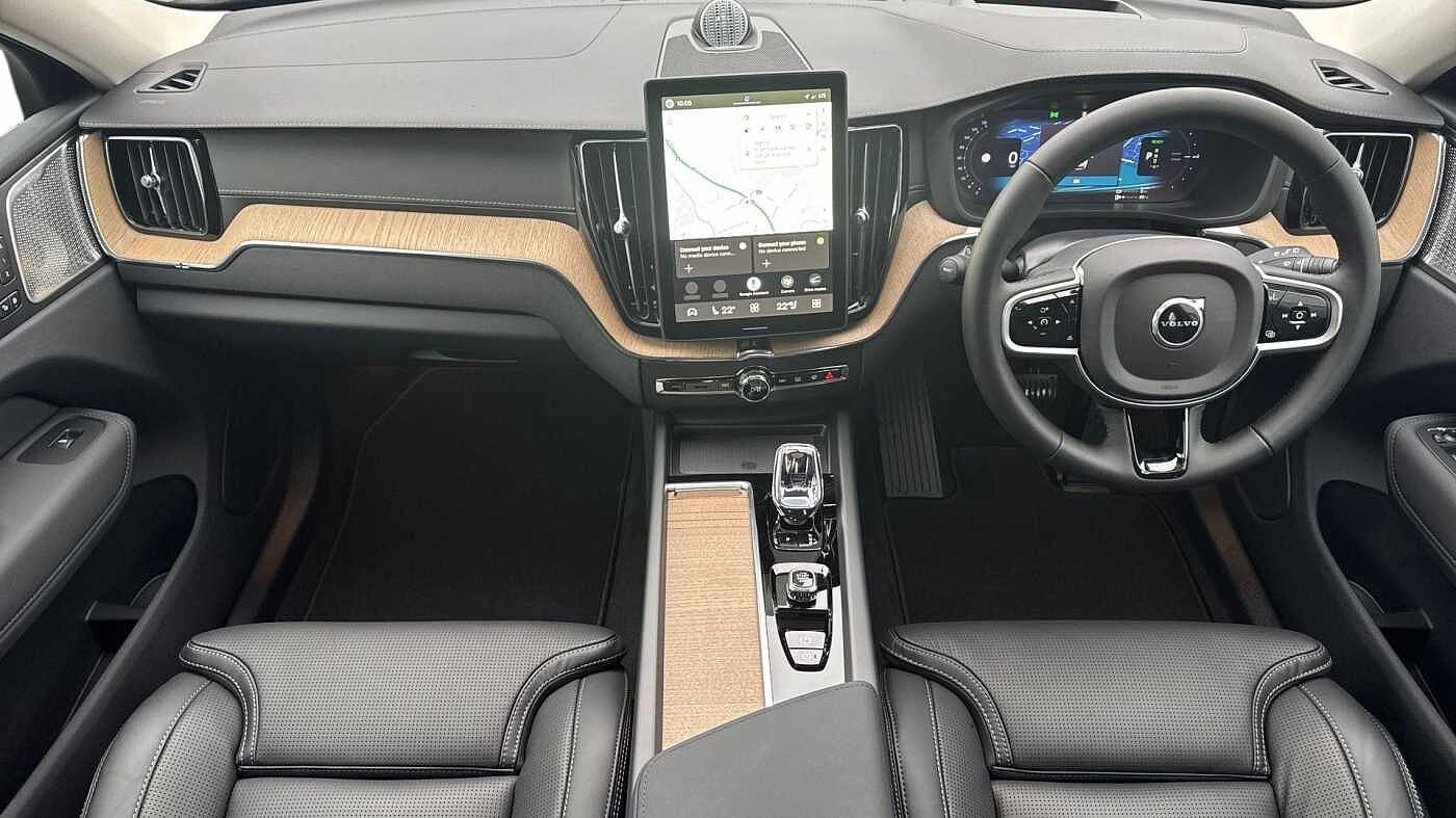 Volvo XC60 Ultra, T8 AWD Plug-in hybrid, Electric/Petrol, Dark