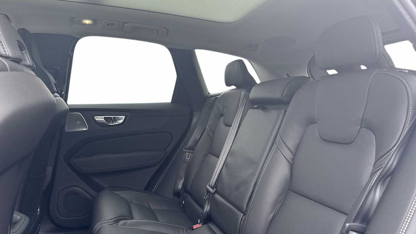 Volvo XC60 Ultra, T8 AWD Plug-in hybrid, Electric/Petrol, Dark