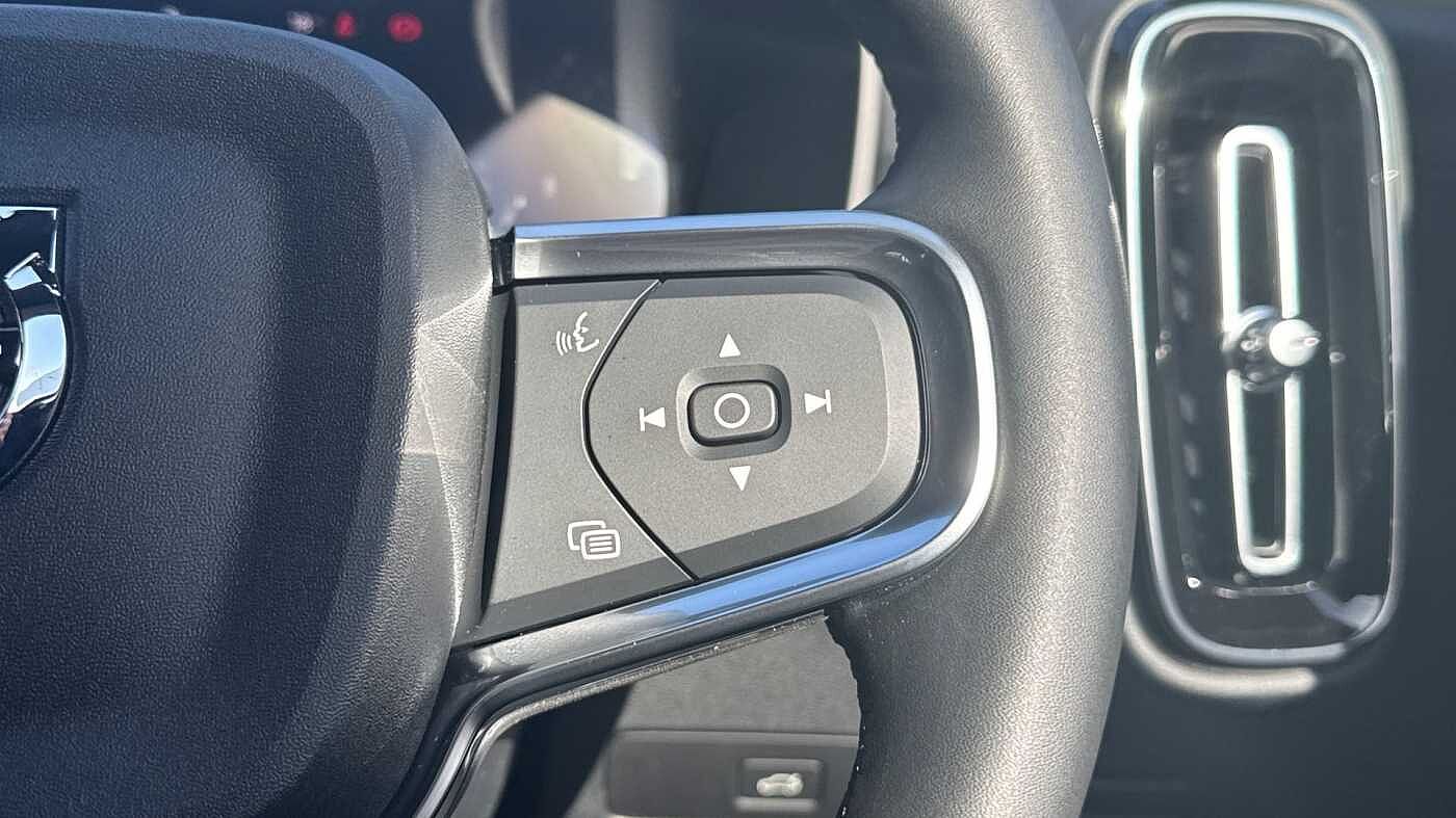 Volvo XC40 Black Edition Ultra, B3 Mild hybrid, Petrol