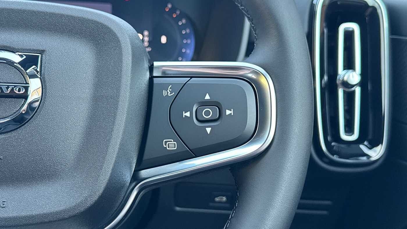 Volvo XC40 Black Edition Ultra, B4 Mild hybrid, Petrol