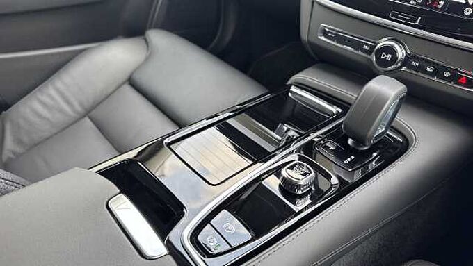 Volvo V90 Plus, T6 AWD Plug-in hybrid, Electric/Petrol, Dark