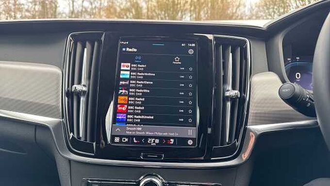Volvo V90 Plus, T6 AWD Plug-in hybrid, Electric/Petrol, Dark