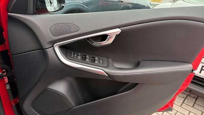 Volvo V40 Cross Country T3 Pro Automatic