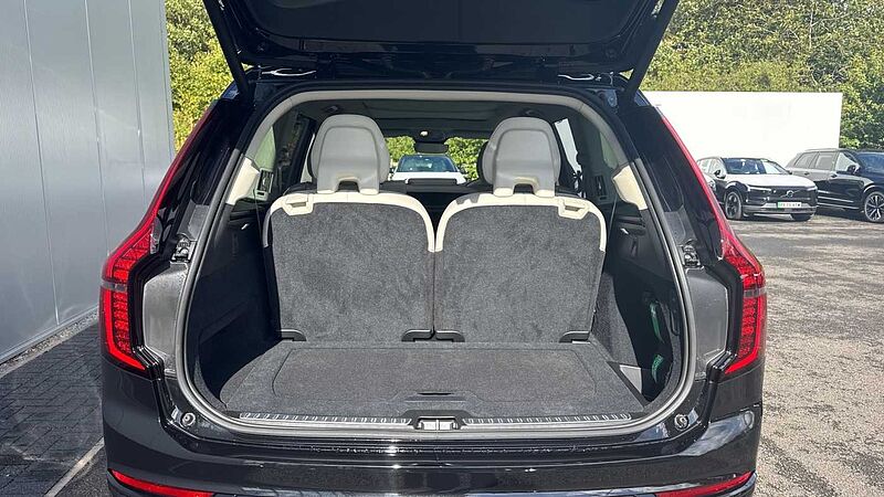 Volvo XC90 Ultra, T8 AWD Plug-in hybrid, Electric/Petrol, Dark, 7 Seats