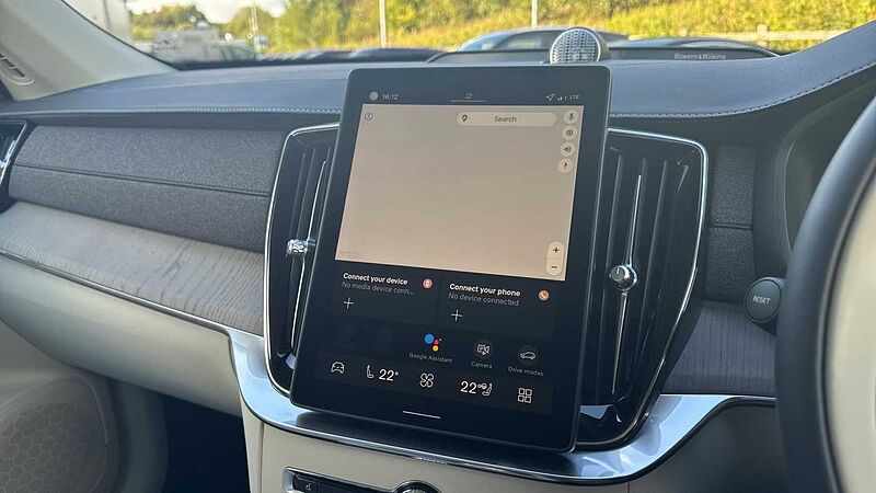 Volvo XC90 Ultra, T8 AWD Plug-in hybrid, Electric/Petrol, Dark, 7 Seats
