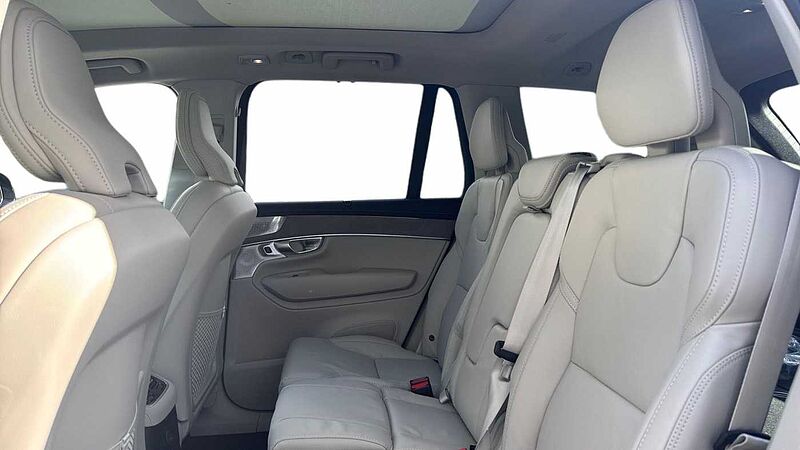 Volvo XC90 Ultra, T8 AWD Plug-in hybrid, Electric/Petrol, Dark, 7 Seats