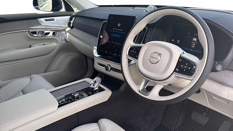 Volvo XC90 Ultra, T8 AWD Plug-in hybrid, Electric/Petrol, Dark, 7 Seats