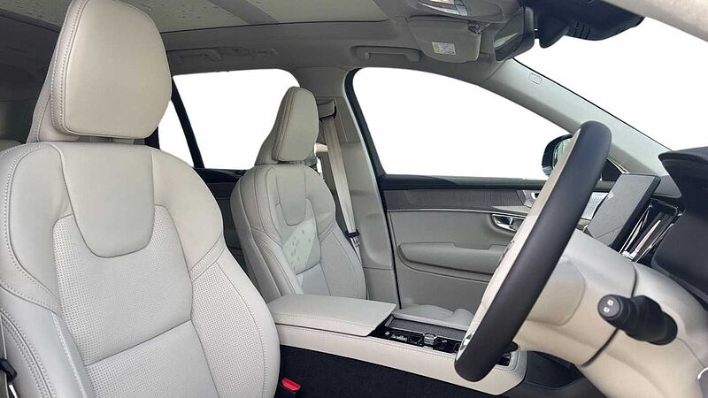 Volvo XC90 Ultra, T8 AWD Plug-in hybrid, Electric/Petrol, Dark, 7 Seats