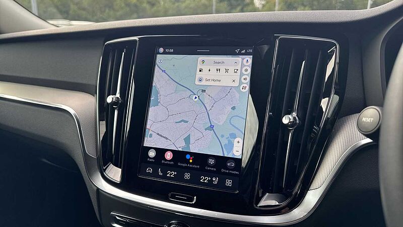 Volvo V60 Plus, T6 AWD Plug-in hybrid, Electric/Petrol, Dark