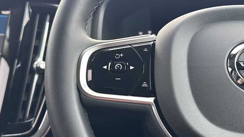 Volvo V90 Plus, T6 AWD Plug-in hybrid, Electric/Petrol, Dark