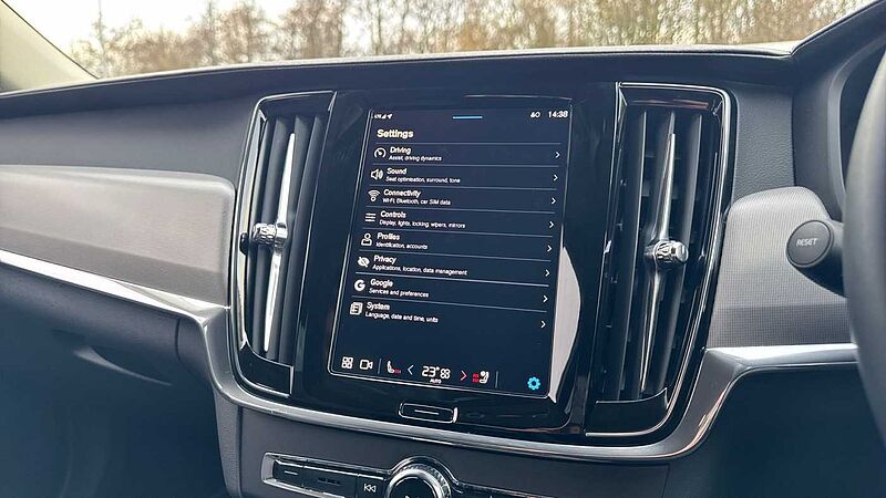 Volvo V90 Plus, T6 AWD Plug-in hybrid, Electric/Petrol, Dark