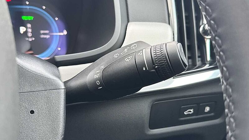 Volvo V90 Plus, T6 AWD Plug-in hybrid, Electric/Petrol, Dark