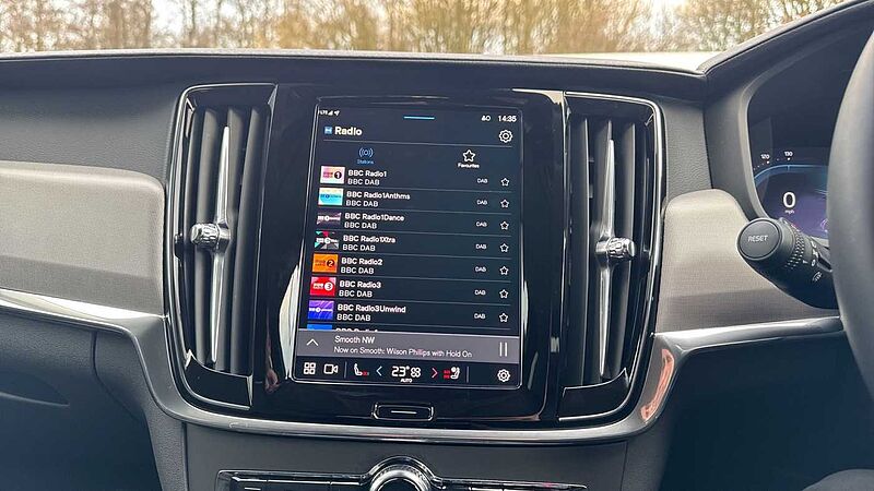 Volvo V90 Plus, T6 AWD Plug-in hybrid, Electric/Petrol, Dark