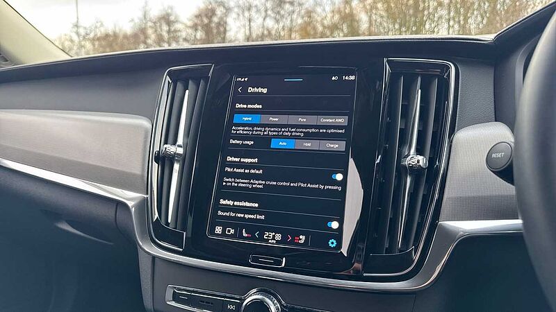 Volvo V90 Plus, T6 AWD Plug-in hybrid, Electric/Petrol, Dark