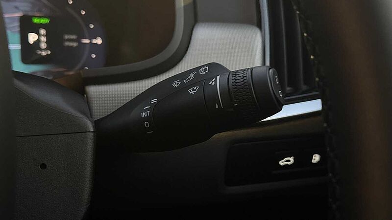 Volvo V90 Plus, T6 AWD Plug-in hybrid, Electric/Petrol, Dark