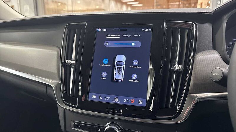 Volvo V90 Plus, T6 AWD Plug-in hybrid, Electric/Petrol, Dark