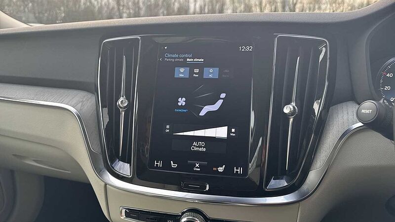 Volvo V60 Cross Country Country, B5 AWD mild hybrid