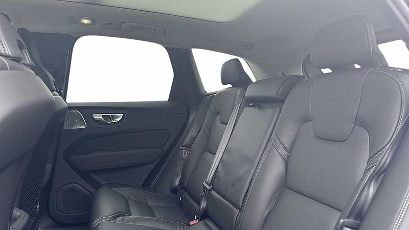 Volvo XC60 Ultra, T8 AWD Plug-in hybrid, Electric/Petrol, Dark