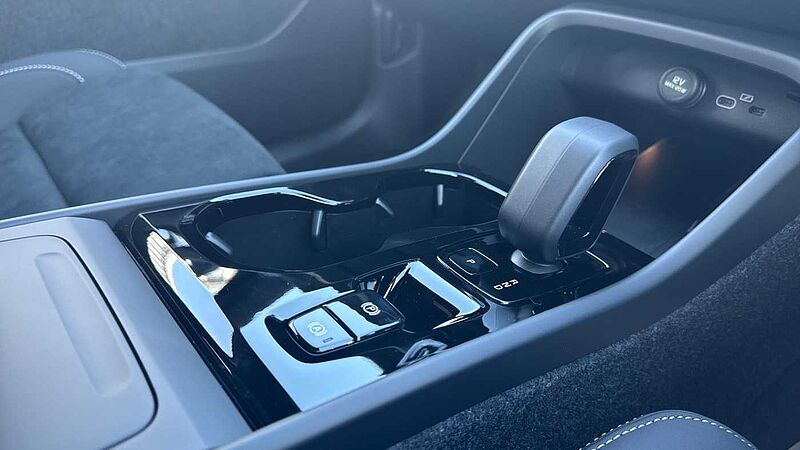 Volvo XC40 Black Edition Ultra, B3 Mild hybrid, Petrol