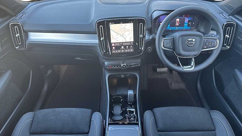 Volvo XC40 Black Edition Ultra, B3 Mild hybrid, Petrol