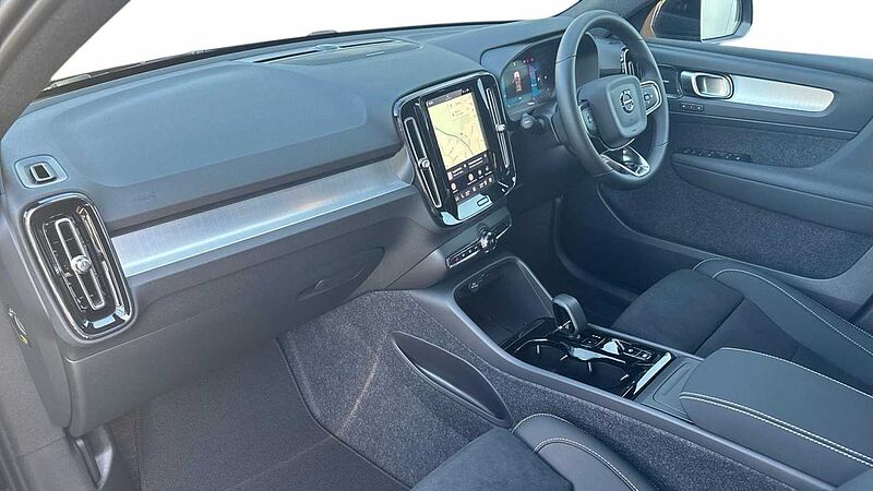 Volvo XC40 Black Edition Ultra, B3 Mild hybrid, Petrol