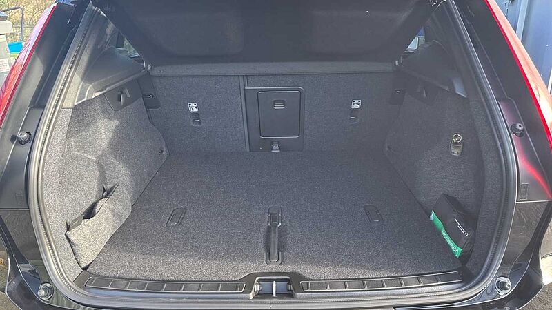 Volvo XC40 Black Edition Ultra, B4 Mild hybrid, Petrol
