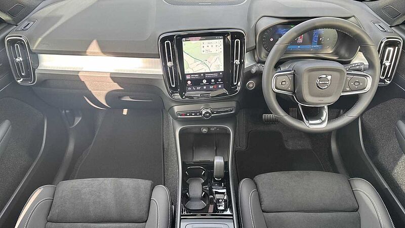 Volvo XC40 Black Edition Ultra, B4 Mild hybrid, Petrol