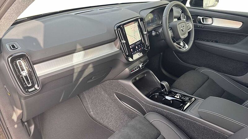 Volvo XC40 Black Edition Ultra, B4 Mild hybrid, Petrol