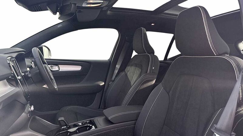 Volvo XC40 Black Edition Ultra, B4 Mild hybrid, Petrol