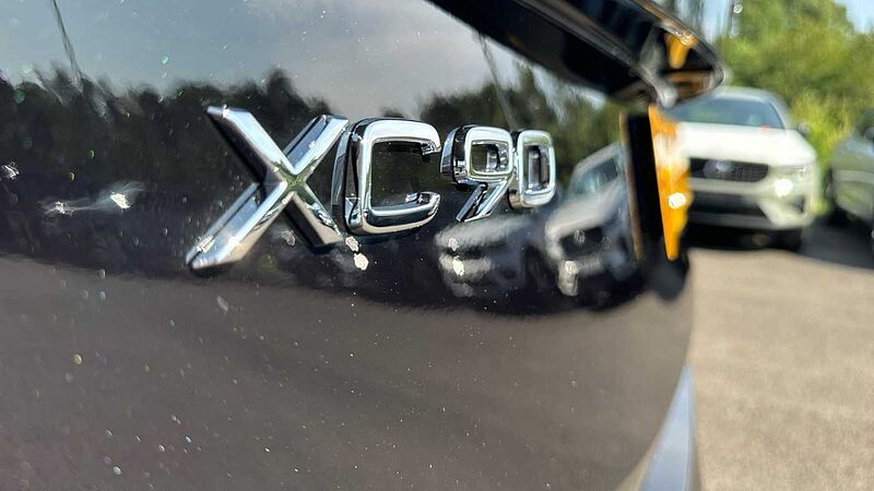 Volvo XC90 Ultra, T8 AWD Plug-in hybrid, Electric/Petrol, Dark, 7 Seats