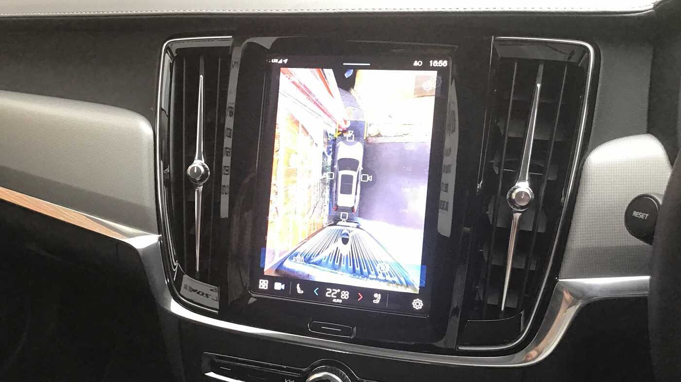 Volvo V90 Cross Country B6 300 AWD Ultimate MHEV (Air Suspension, Sunroof, Bowers & Wilkins)