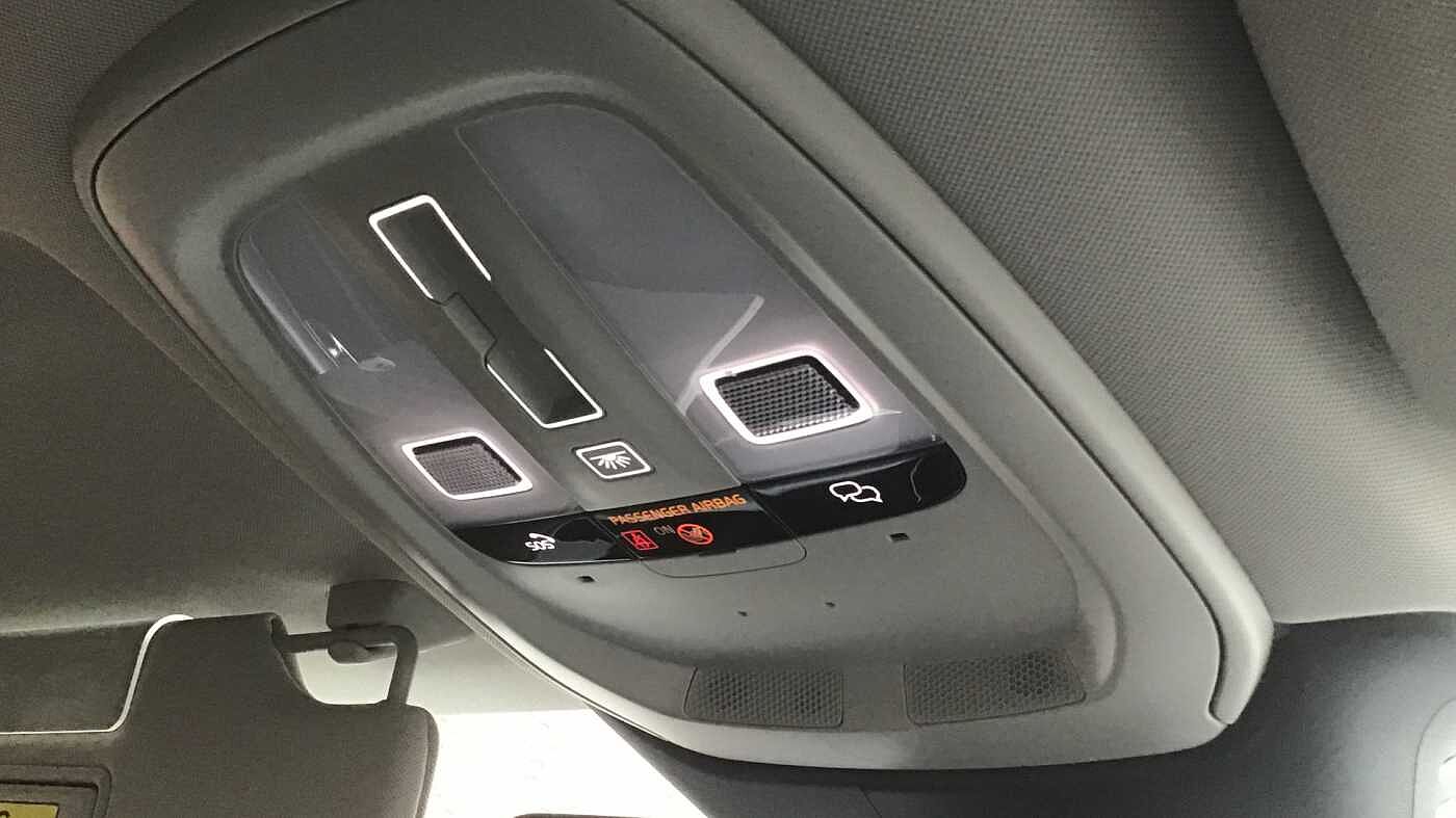 Volvo V90 Cross Country B6 300 AWD Ultimate MHEV (Air Suspension, Sunroof, Bowers & Wilkins)