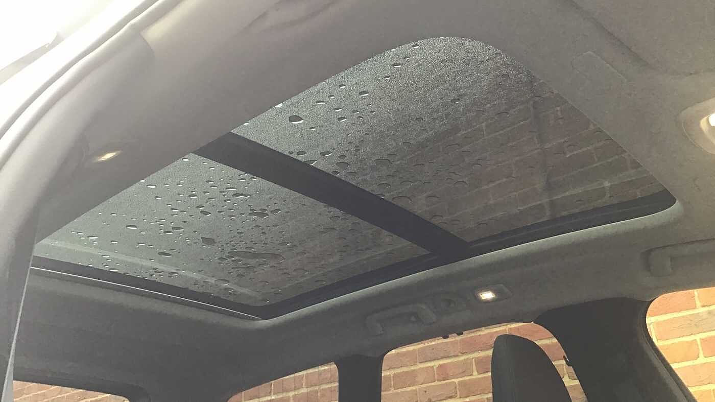 Volvo V90 Cross Country B6 300 AWD Ultimate MHEV (Air Suspension, Sunroof, Bowers & Wilkins)