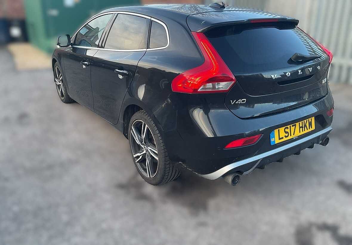 Volvo V40 T2 R-Design Pro Automatic