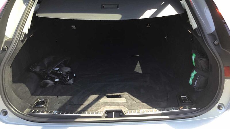 Volvo V90 Cross Country B6 300 AWD Ultimate MHEV (Air Suspension, Sunroof, Bowers & Wilkins)