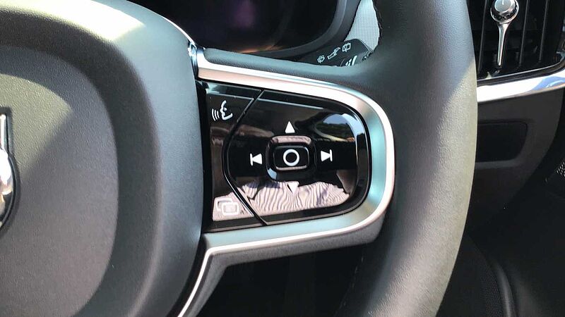 Volvo V90 Cross Country B6 300 AWD Ultimate MHEV (Air Suspension, Sunroof, Bowers & Wilkins)