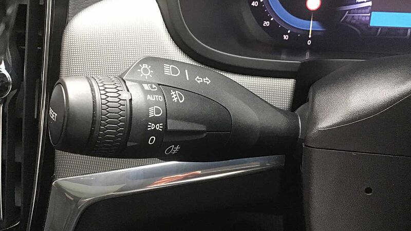 Volvo V90 Cross Country B6 300 AWD Ultimate MHEV (Air Suspension, Sunroof, Bowers & Wilkins)