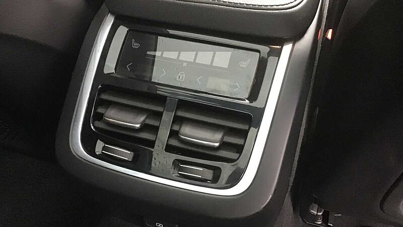 Volvo V90 Cross Country B6 300 AWD Ultimate MHEV (Air Suspension, Sunroof, Bowers & Wilkins)